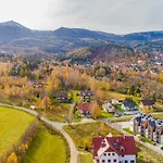 Wonder Z Pieknymi Widokami Na Gory, Blisko Terenow Spacerowych I Szlakow