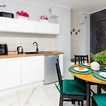 Wonder Z Pieknymi Widokami Na Gory, Blisko Terenow Spacerowych I Szlakow